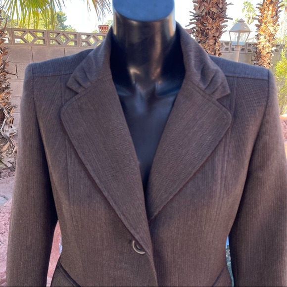 Le Suit Petite Size:4P Brown Short Blazer - Picture 3 of 12